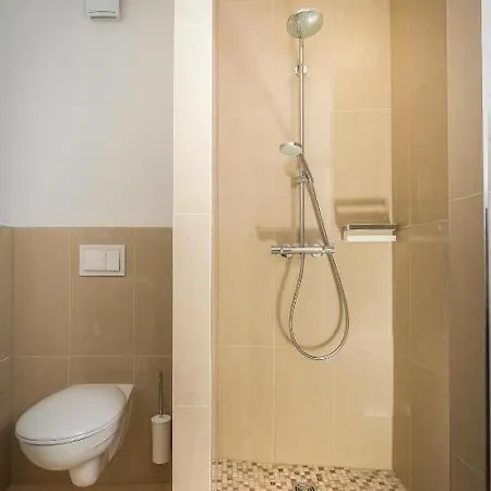 Business-apartment 7 Mit Kueche & Kostenfreiem Parkplatz *